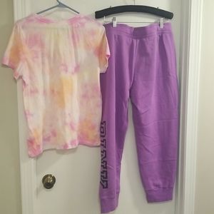 T shirt -large and Joggers-XL